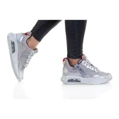 Nike Čevlji siva 38 EU Jordan MA2 GS