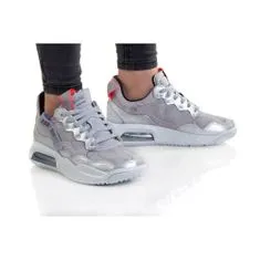 Nike Čevlji siva 35.5 EU Jordan MA2 GS