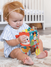 Infantino Viseča kocka z aktivnostmi Levji mladič