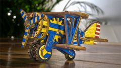 Wooden city 3D puzzle Biplane omejena izdaja 65 kosov