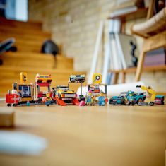 LEGO City 60389 Delavnica za dirkalna vozila