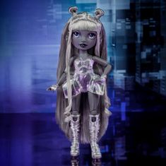 MGA Shadow High Mystery Doll Series 1 - Luna Madison