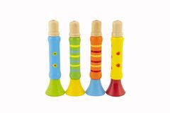 Teddies Lesena piščalka barvna 12 cm 4 barve 18m+