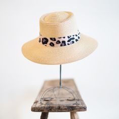 Art of Polo Ženski klobuk Somot bež