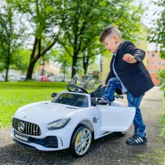 HOMCOM 12v otroški električni avto z licenco mercedes-amg gtr, hitrost 3-5 km/h, daljinski upravljalnik, luči in zvoki,
bel