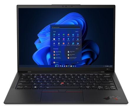 Bliskovita hitrost in napreden Windows 11