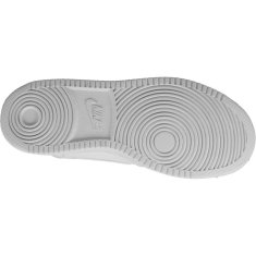 Nike Čevlji bela 37.5 EU Court Borough Mid GS