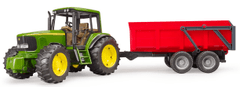 Bruder 2057 John Deere traktor z vleko